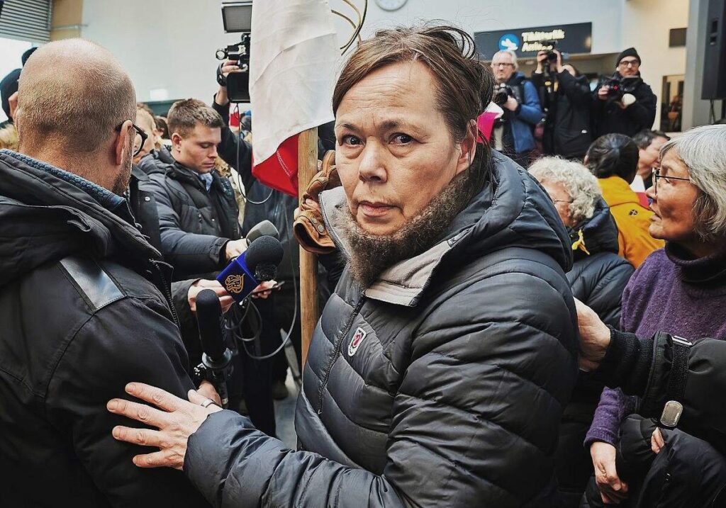 Grönlands Außenministerin tritt zurück - Koalition zerbrochen