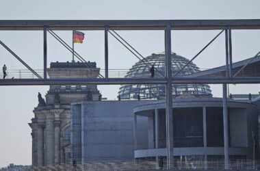 Klöckner kündigt umfangreiche Bundestagsumbauten für Cyberschutz an