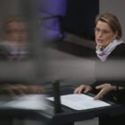 Justizministerin verspricht Terroropfern Beistand