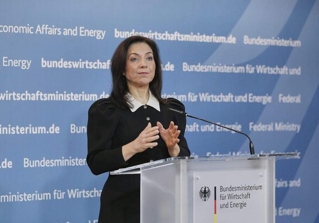 Reiche will Spritpreis-Maßnahmenpaket bis Anfang April abschließen