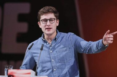 Juso-Chef fordert Widerstand gegen US-Digitaltechnik