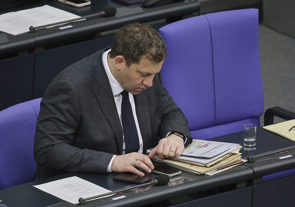 SPD warnt Union nach Klingbeil-Rede vor Denkverboten