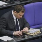 SPD warnt Union nach Klingbeil-Rede vor Denkverboten