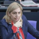 Warken fordert in Debatte um Deepfakes schnelle Maßnahmen