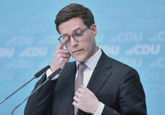 Hagel bietet nach Wahlniederlage Rücktritt an - Vorstand lehnt ab