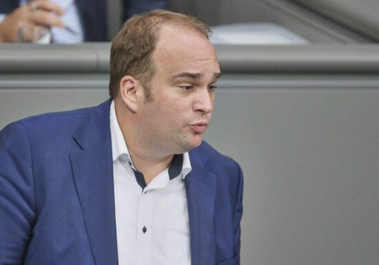 SPD droht Union mit Verzögerung von EU-Beschlüssen mit Rechtsaußen