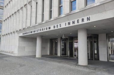 Bundesinnenministerium stoppt Demokratieprojekt