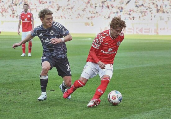 1. Bundesliga: Mainz gewinnt spät gegen Frankfurt