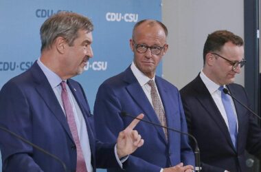 Bericht: Unionsspitzen beraten über gemeinsame Linie für Reformen