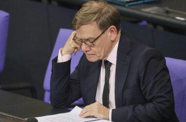 Wadephul: Ukraine-Krieg bleibt größte Herausforderung für Europa