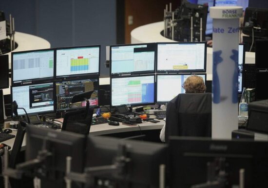 Dax dreht ins Plus - Rheinmetall vorn