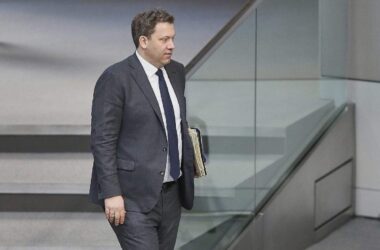 Bericht: Klingbeil will Ehegattensplitting abschaffen