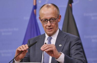 Merz telefoniert mit Trump über Iran-Krieg