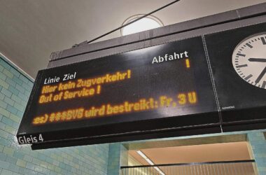 Scharfe Kritik der Arbeitgeber an Nahverkehrsstreik