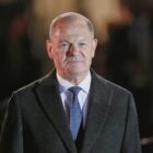 Scholz hat Erinnerungen von Merkel noch nicht gelesen