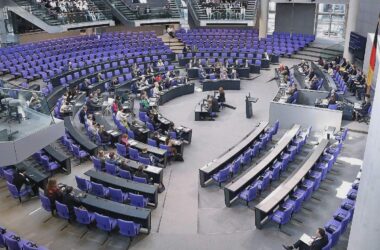 Bundestag will sich Tempo bei Sozialreformen nicht diktieren lassen