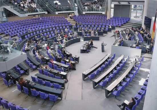 Bundestag will sich Tempo bei Sozialreformen nicht diktieren lassen