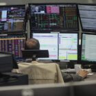 Dax dreht ins Minus - US-Notenbankentscheid im Blick