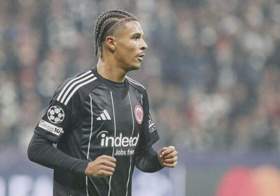 1. Bundesliga: St. Pauli und Frankfurt trennen sich torlos