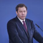 Klingbeil lässt "Übergewinnsteuer" für Mineralölkonzerne prüfen