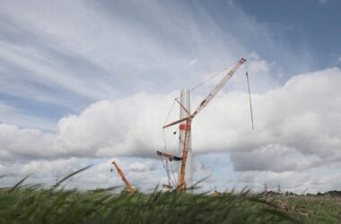 Umweltminister drängt auf weiteren Ausbau von Erneuerbaren