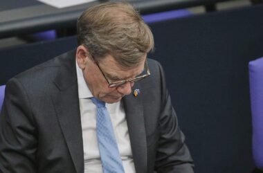 Wadephul: Keine militärische Evakuierung aus Emiraten möglich