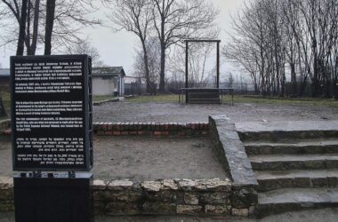 Stiftung verdoppelt Ministeriumsgelder für Gedenkstättenfahrten