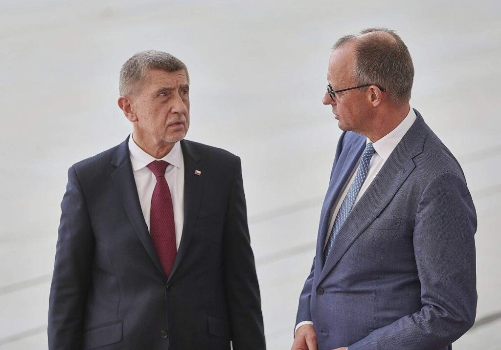 Merz sieht Tschechien auch unter Babis als "engen Partner"