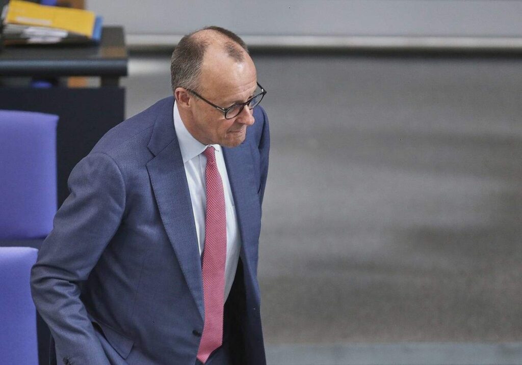 Merz telefoniert mit Japans Ministerpräsidentin