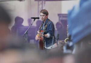 Clueso auf Platz eins der Album-Charts