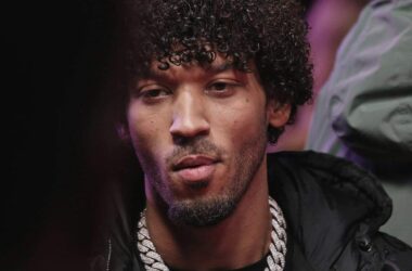 Lacazette und Jazeek an Spitze der Single-Charts