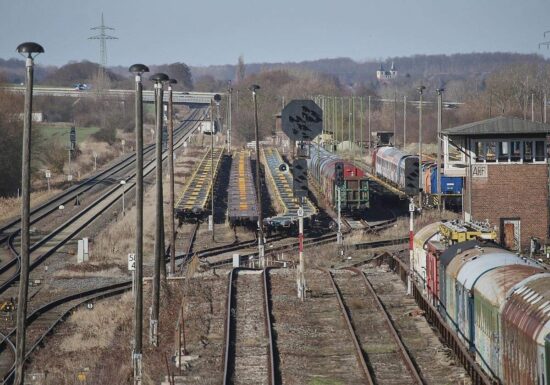 Verkehrsministerium will EuGH-Urteil zu Trassenpreisbremse prüfen