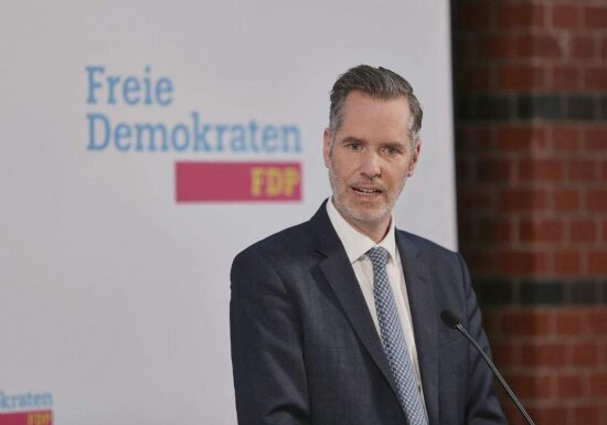 Dürr will gegen FDP-Herausforderer Höne antreten