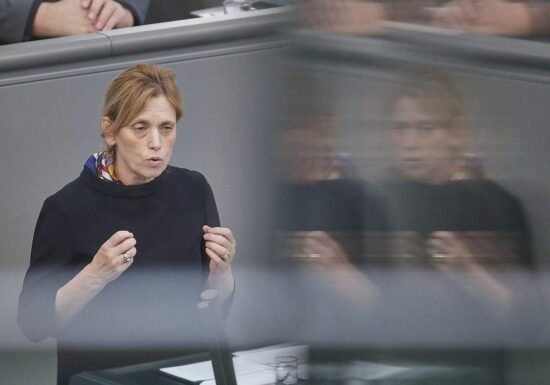 Prien will Lohntransparenz möglichst "bürokratiearm"