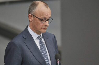 Merz spricht Weimer sein Vertrauen aus