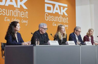 Studie vorgestellt: KI-Chatbots erhöhen riskanten Medienkonsum