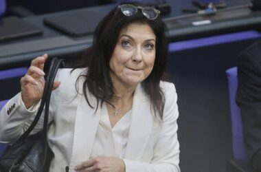 Reiche schließt Erhöhung von Spitzensteuersatz nicht aus