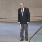 Gysi fürchtet Schaden für die Linke durch Antisemitismus-Streit