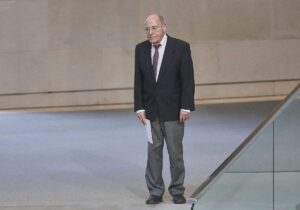 Gysi fürchtet Schaden für die Linke durch Antisemitismus-Streit