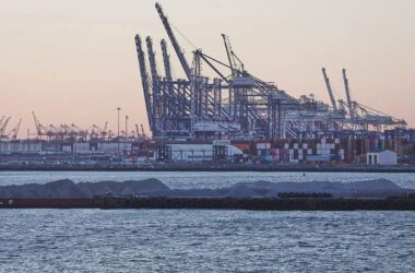 Umfrage: Knappe Mehrheit für härtere Gangart der EU im Zollstreit