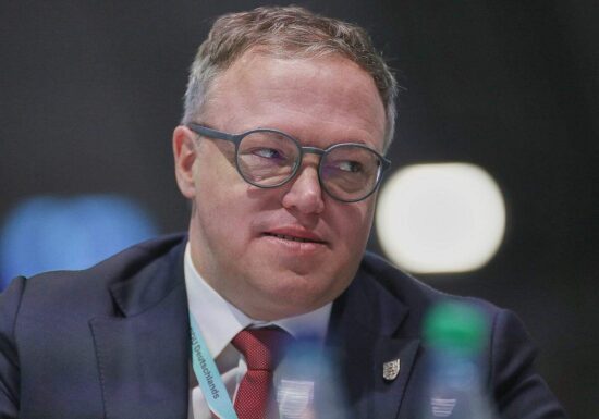 Voigt schlägt wegen Iran-Krieg Aussetzen der CO2-Preise vor