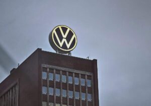 VW will bis 2030 insgesamt 50.000 Stellen streichen