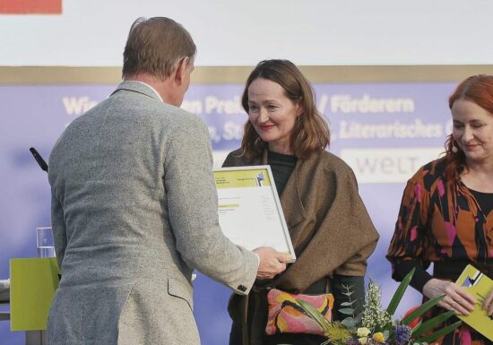 Katerina Poladjan bekommt Preis der Leipziger Buchmesse