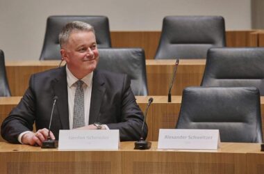 Schweitzer verspricht CDU Bildung einer "ordentlichen Regierung"