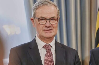 Scheidender Rechnungshof-Präsident beklagt "Verschiebebahnhof"