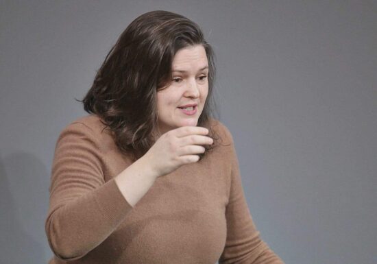 Grüne machen Merz für Trumps Truppen-Drohung verantwortlich