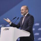 Weber verteidigt gemeinsame Abstimmung mit Rechtsaußen-Parteien