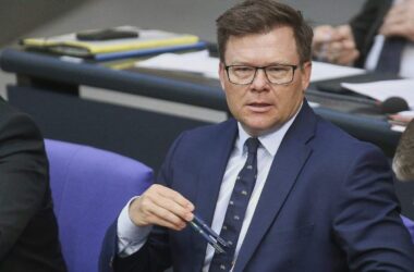 Bundesumweltminister denkt über Haushaltsnotlage nach