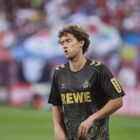 Bundesliga: Später Elfmeter rettet Köln Punkt am Millerntor