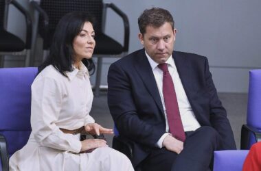 Klingbeil legt Vorbehalte gegen Energiegesetze von Reiche ein